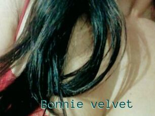 Bonnie_velvet