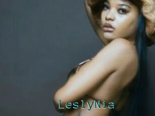 LeslyNia