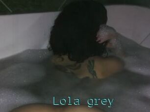 Lola_grey