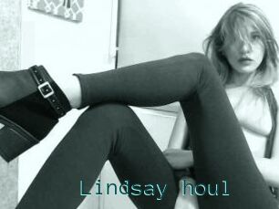 Lindsay_houl