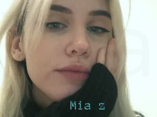 Mia_z