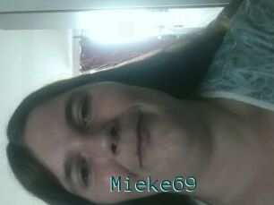 Mieke69