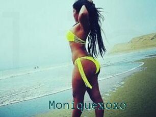 Moniquexoxo