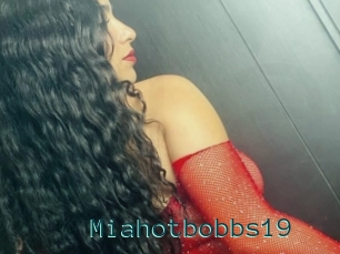 Miahotbobbs19