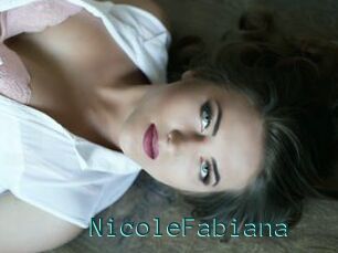 NicoleFabiana