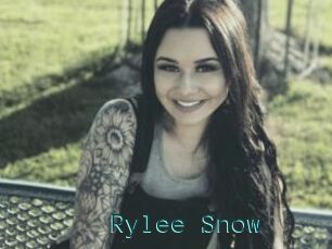 Rylee_Snow