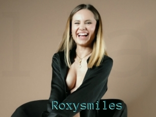 Roxysmiles